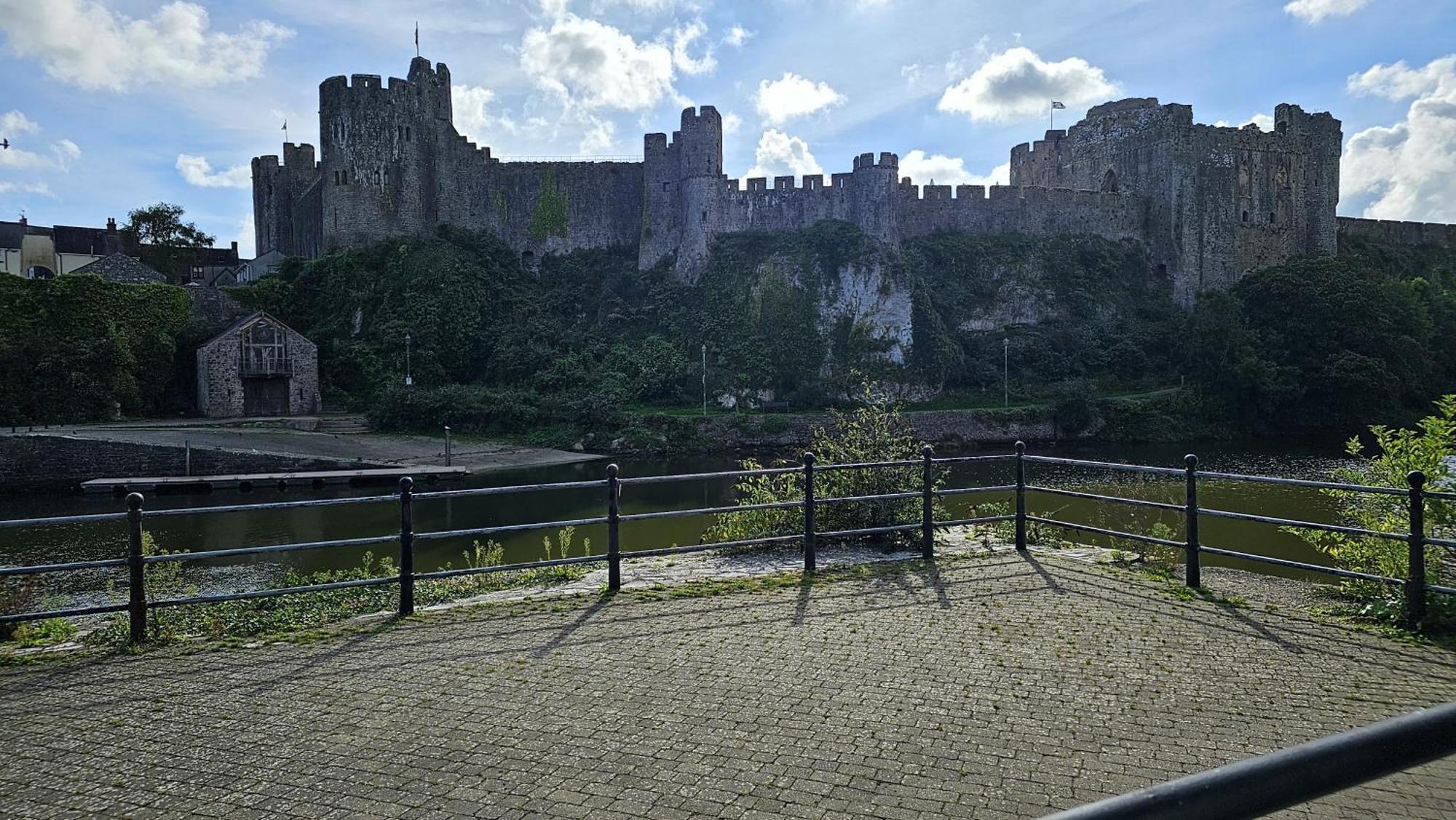 Castle Pond House * Pembroke